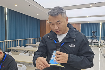 中安在线记者.jpg
