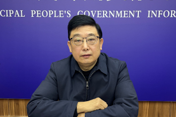 高帆.jpg
