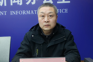 吴雪.jpg