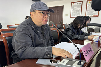 安徽日报记者提问.jpg