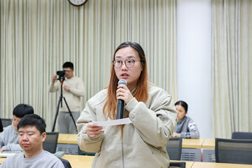 问题三：央广网记者吴梦凡.jpg