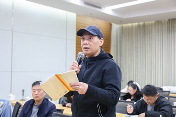 问题四：香港商报.jpg