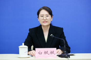 合肥市司法局副局长白飒飒.jpg
