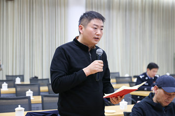 问题二：安徽经济报记者.jpg