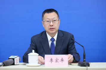 合肥市国资委主任李宏卓.jpg