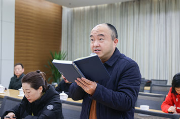 问题一：中国网记者.jpg