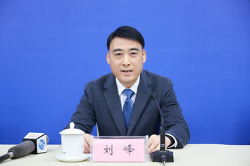 合肥市人力资源和社会保障局副局长刘峰.jpg