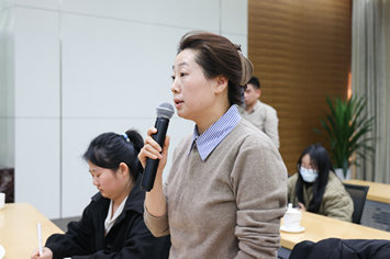 问题三：中国企业报记者.jpg