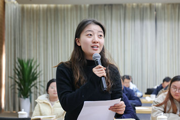 问题三：安徽日报记者.jpg