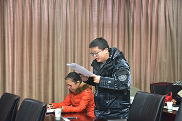 淮河早报记者提问 拷贝.jpg