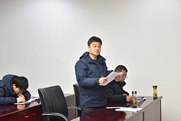 工商导报记者提问 拷贝.jpg