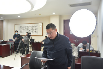 安徽法治报记者提问_副本.jpg