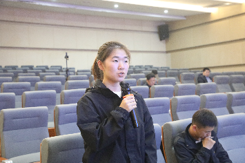 人民数字记者提问.png