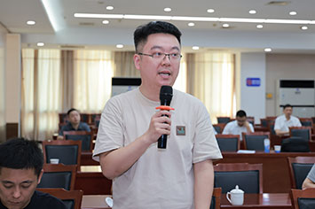355-236安徽新闻综合广播记者.jpg