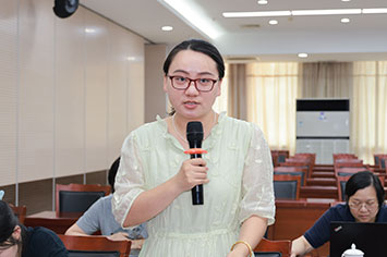 355-236安徽经济报记者.jpg