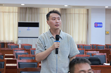 355-236安徽新闻综合广播记者.jpg
