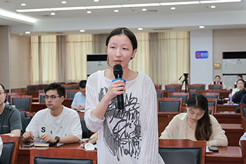 355-236国际在线记者.jpg
