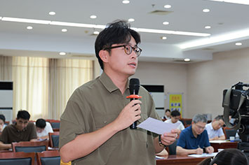 355-236新华社记者.jpg