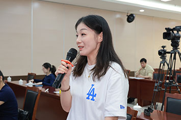 355-236安徽新闻综合广播记者.jpg