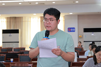355-236新华社记者.jpg