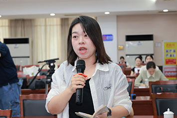 355-236新华网记者.jpg