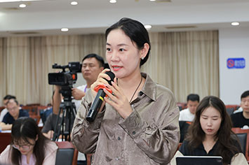 355-236新华社记者.jpg