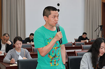 安徽商报记者.jpg