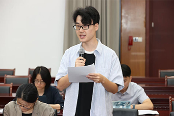 355-236大公报香港文汇报记者.jpg