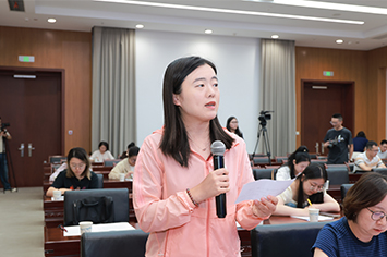 355-236安徽广播电视台记者.jpg