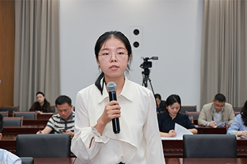 355-236农民日报记者.jpg 355-236农民日报记者.jpg