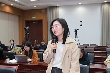 355-236中安在线记者.jpg