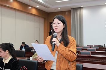 355-236新华社记者.jpg