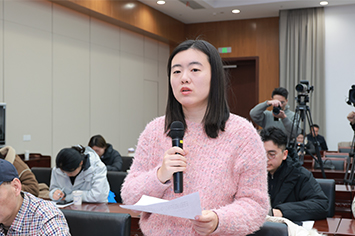 355-236安徽广播电视台记者.jpg