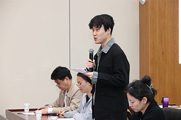 355-236大公报香港文汇报记者.jpg 355-236大公报香港文汇报记者.jpg