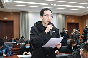 355-236安徽日报记者.jpg