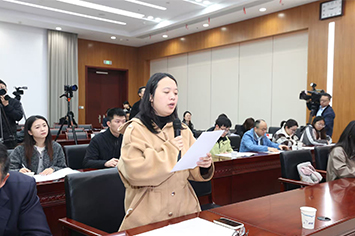 355-236安徽新闻联播记者