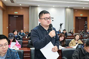 355-236安徽日报记者