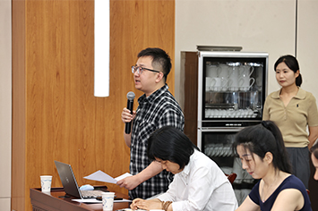 355-236安徽广播电视台记者.jpg