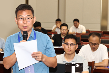 355-236香港经济导报记者.jpg