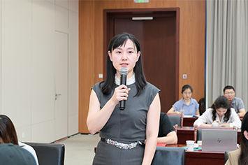 355-236安徽新闻联播记者提问.jpg