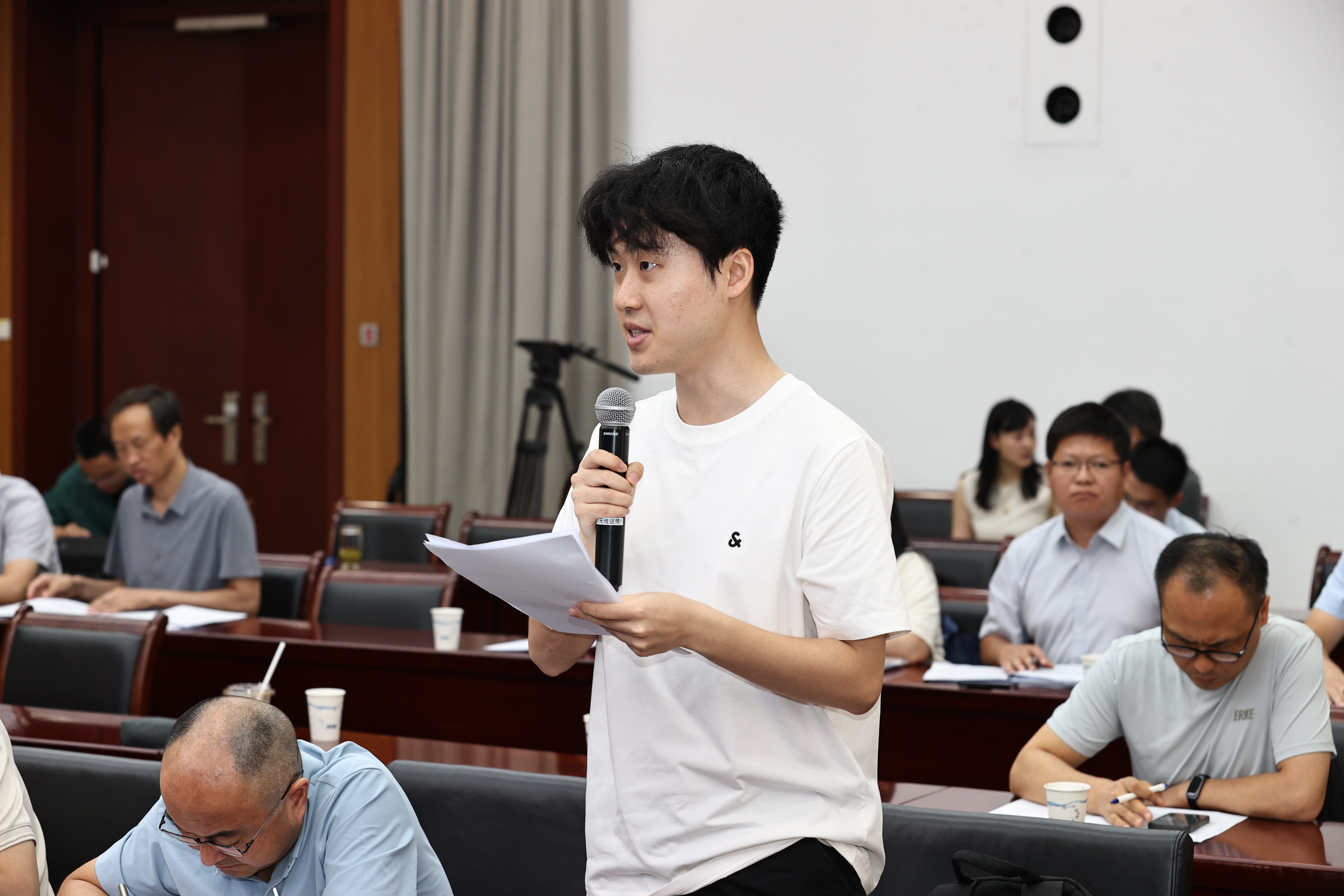 大公报香港文汇报记者.jpg