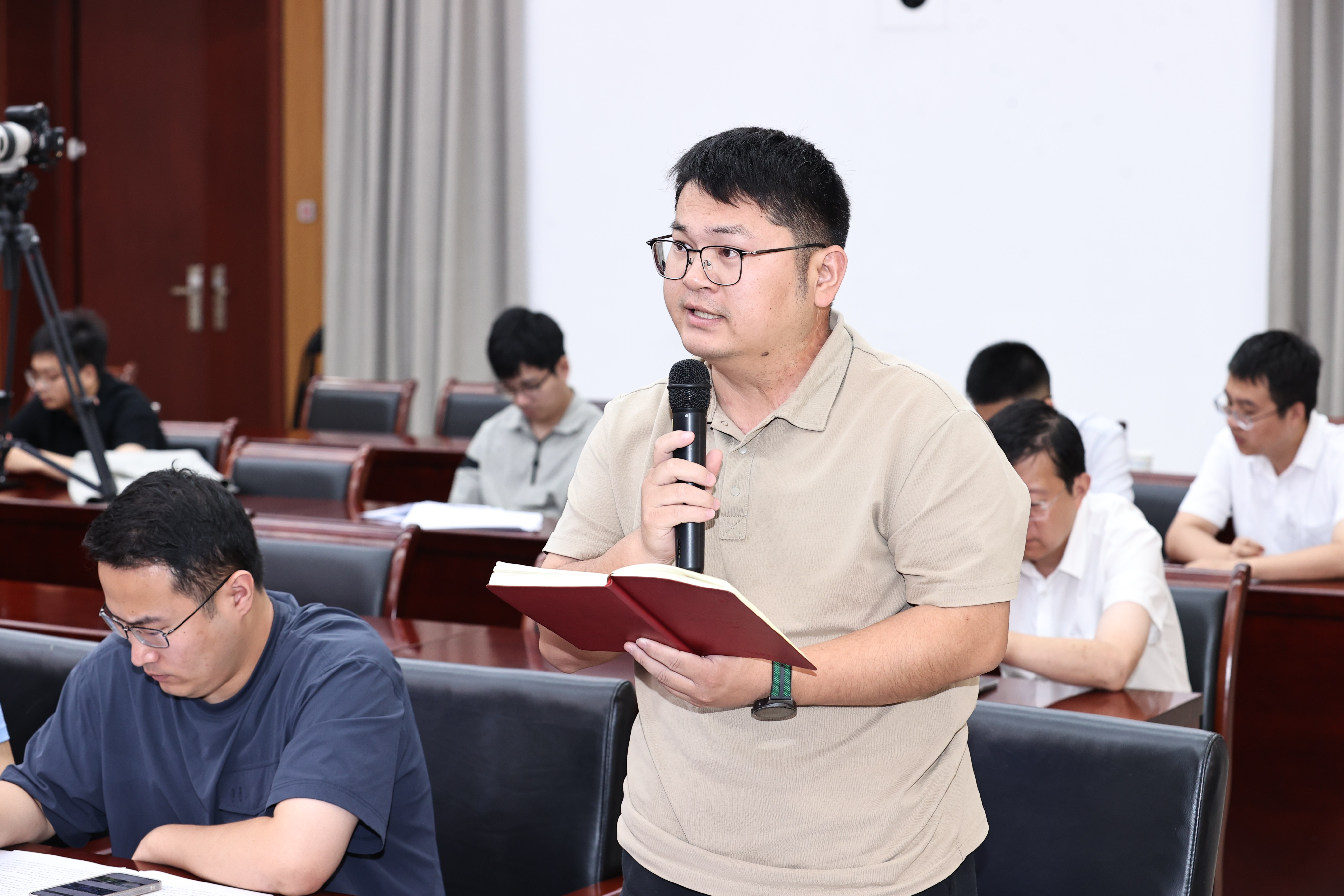 国际商报记者.jpg
