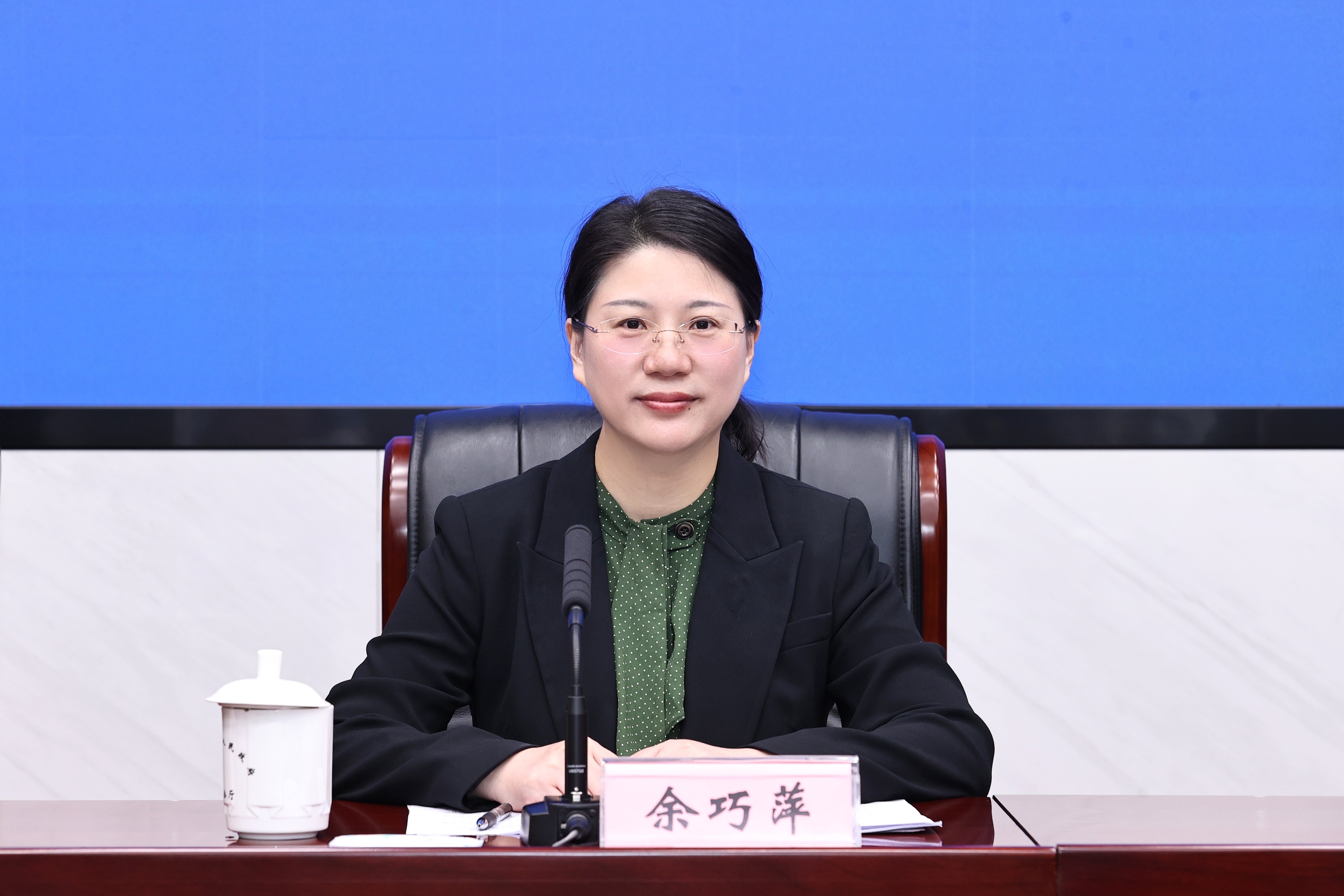 余巧萍.jpg