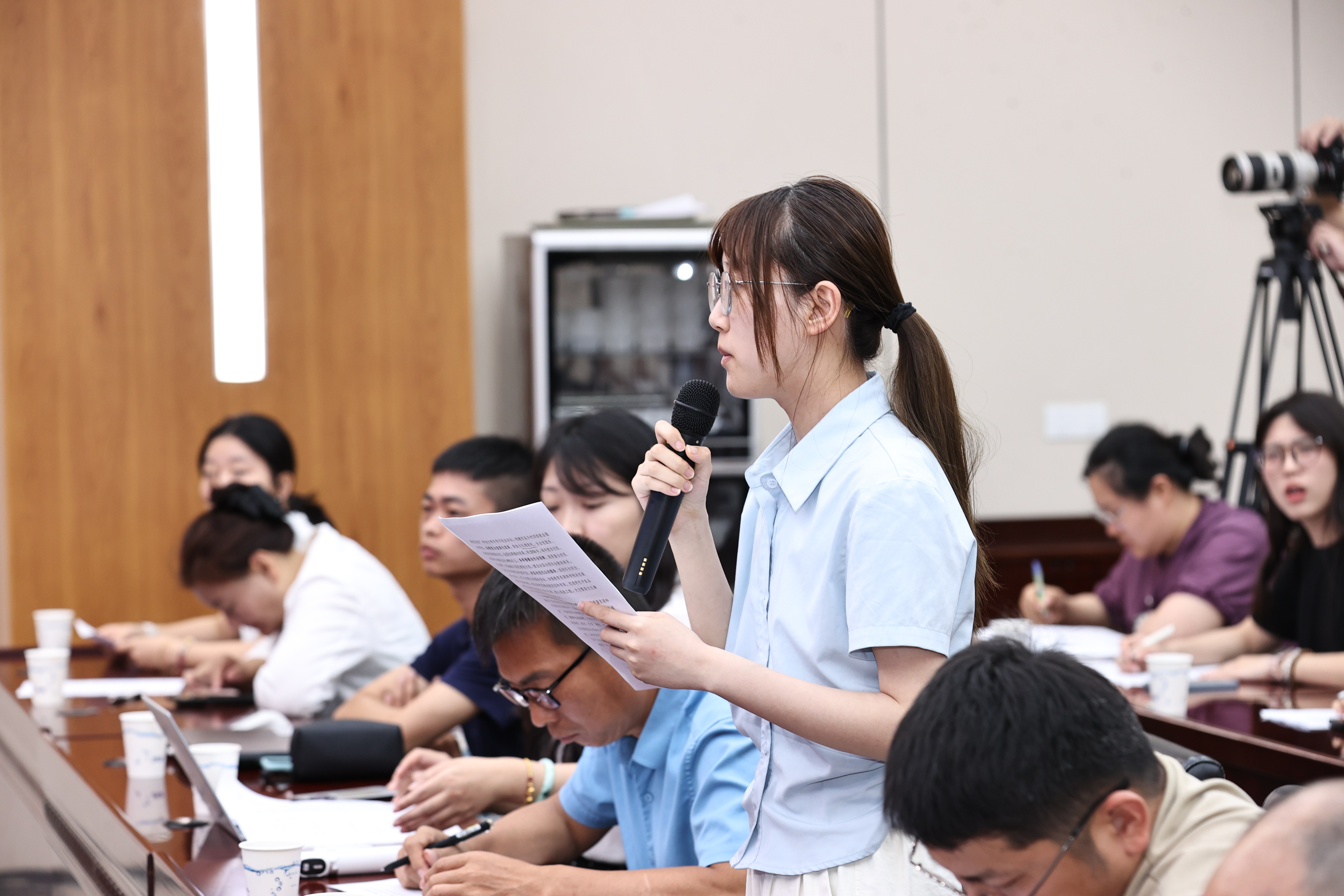 新安晚报记者.jpg