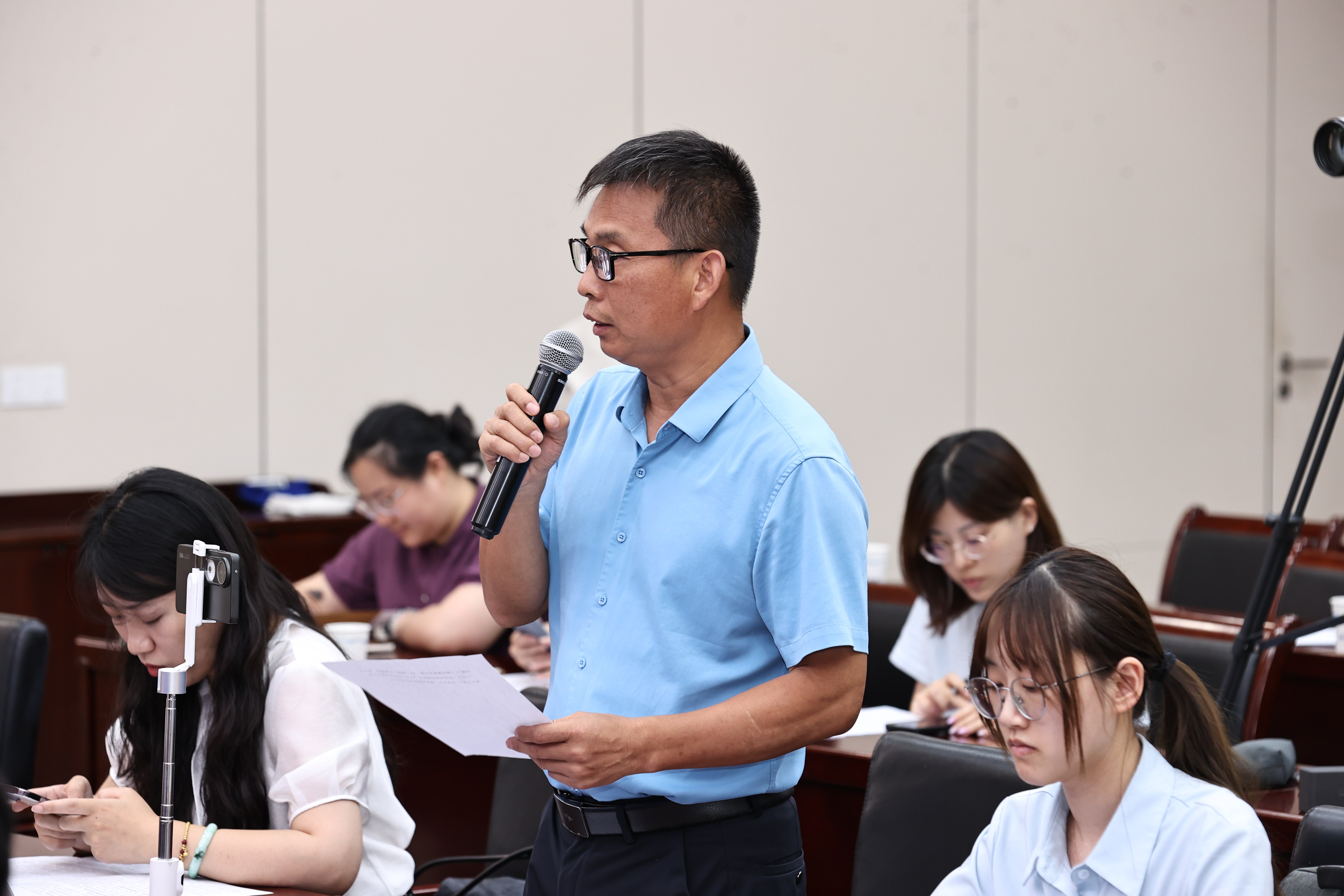 香港经济导报记者.jpg