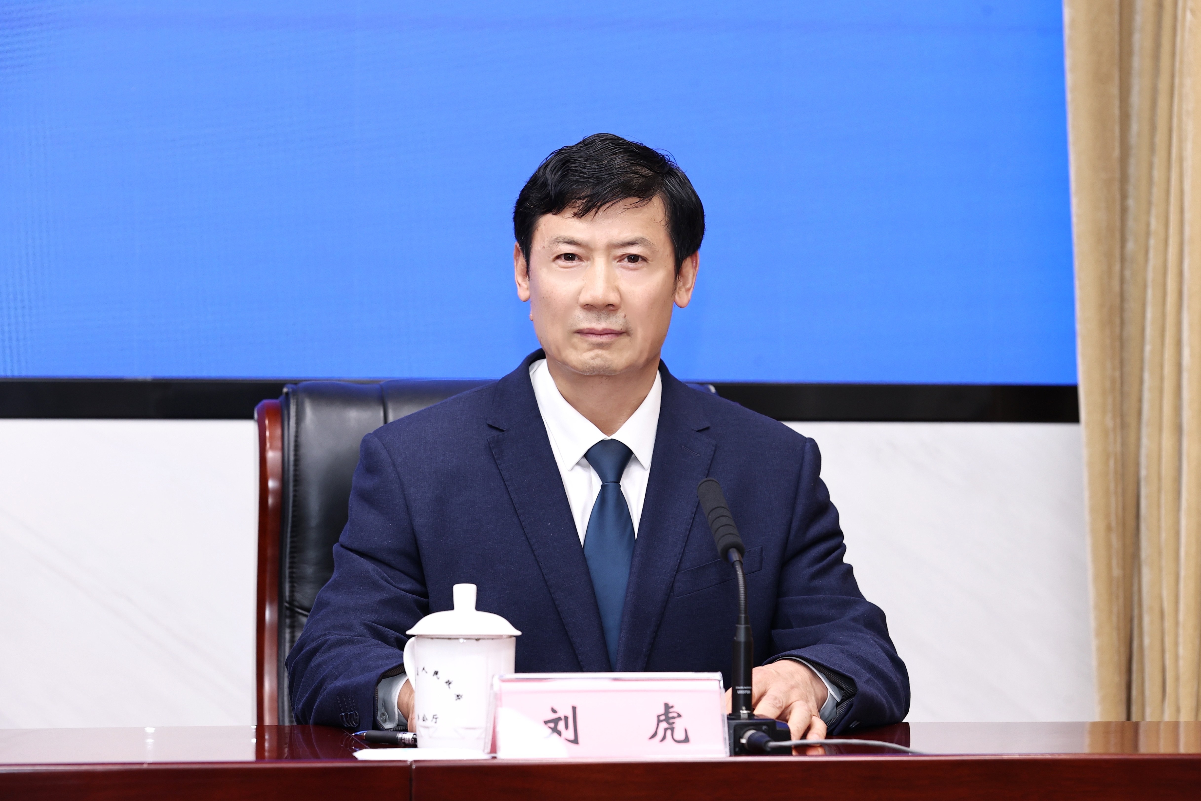 刘虎.jpg