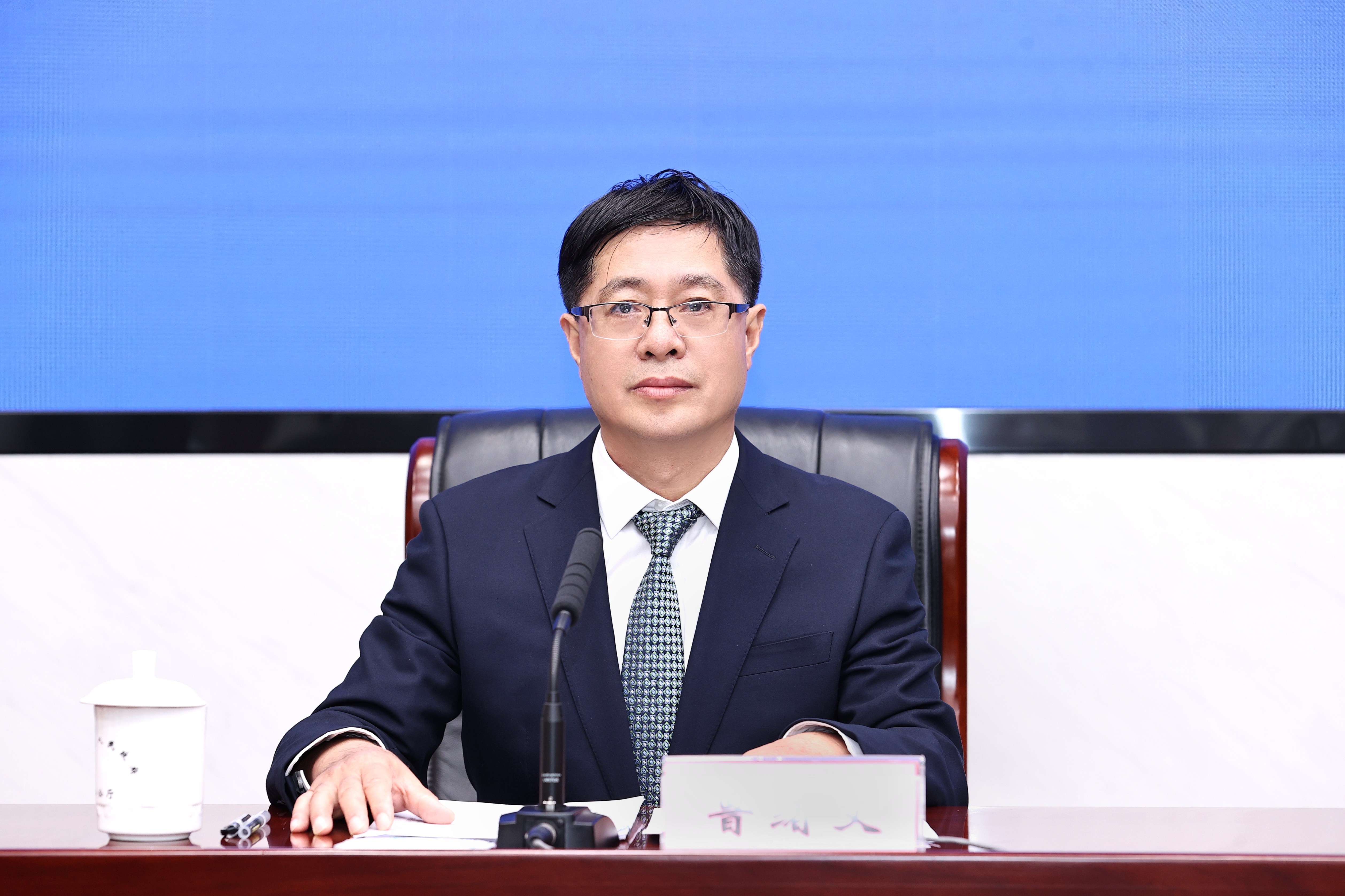 鲁绪文.jpg
