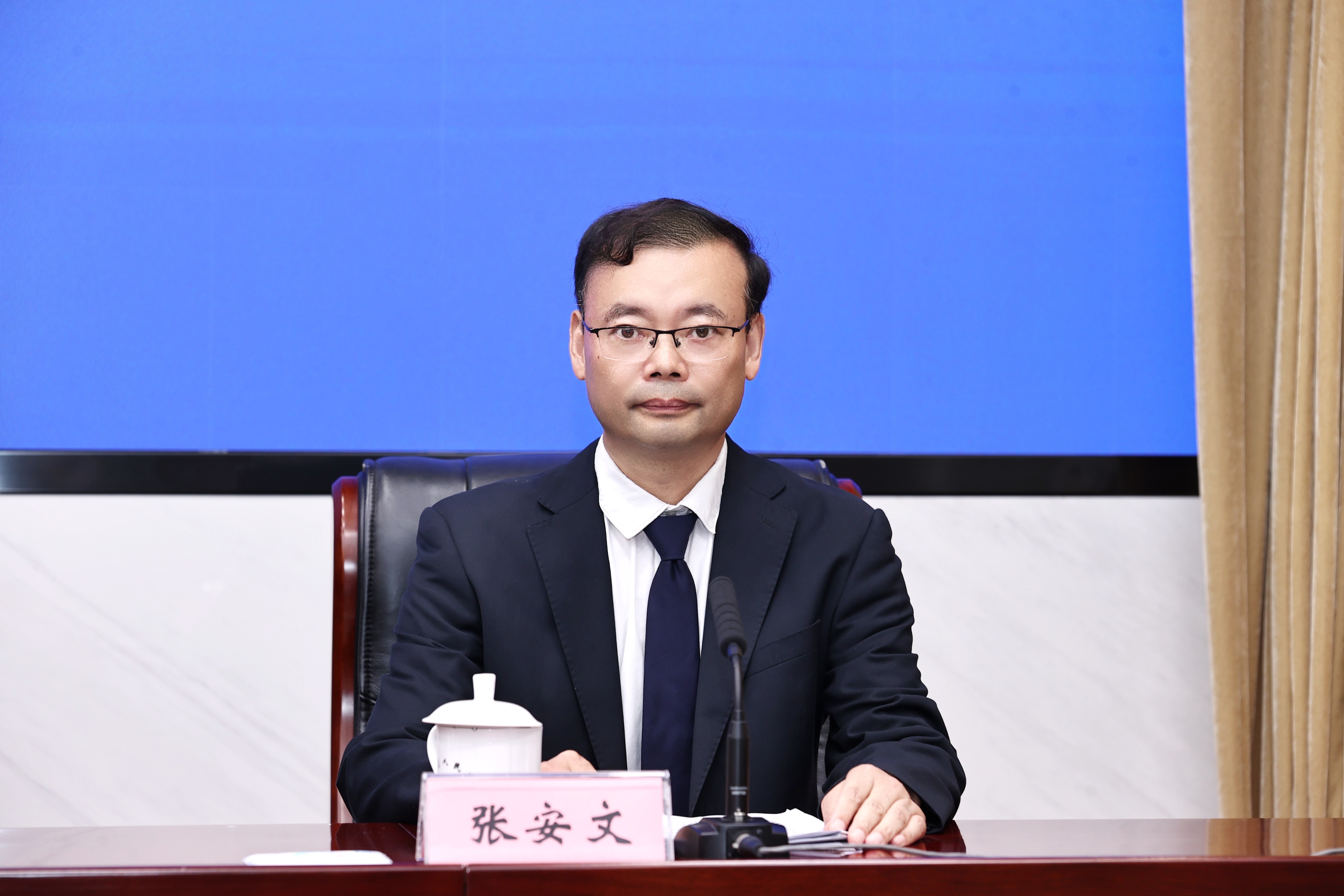张安文.jpg