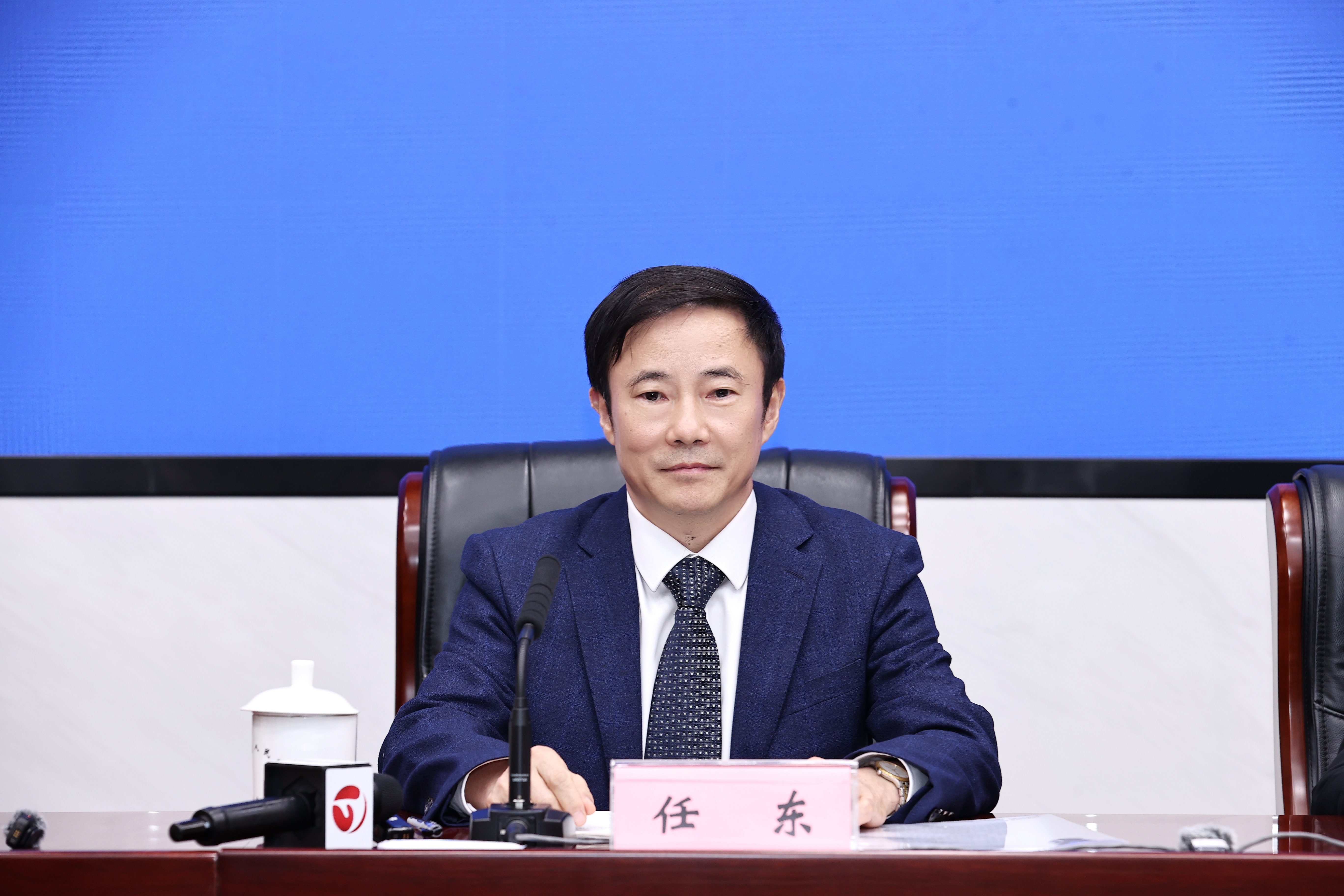 任东.jpg