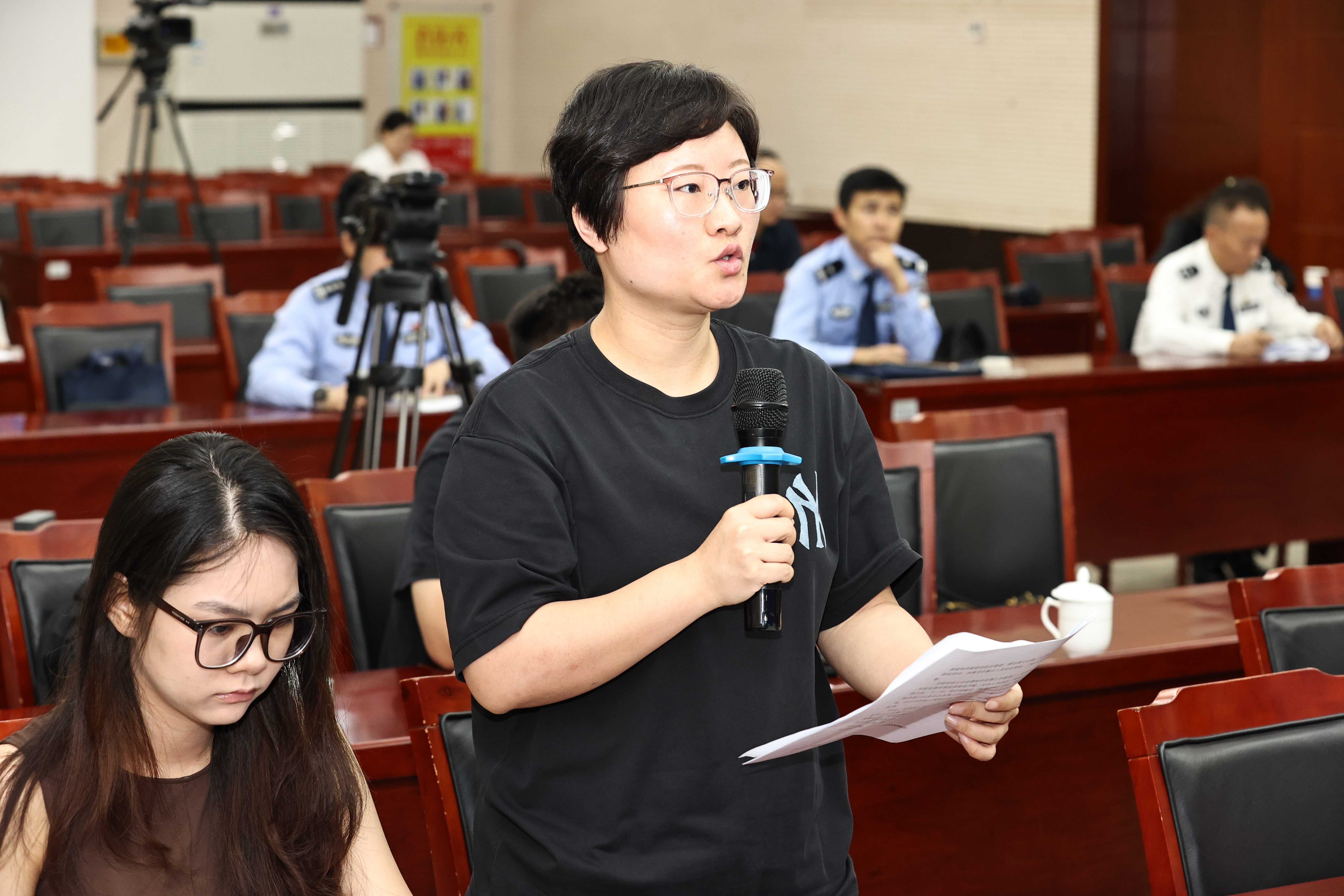 新华网记者.jpg